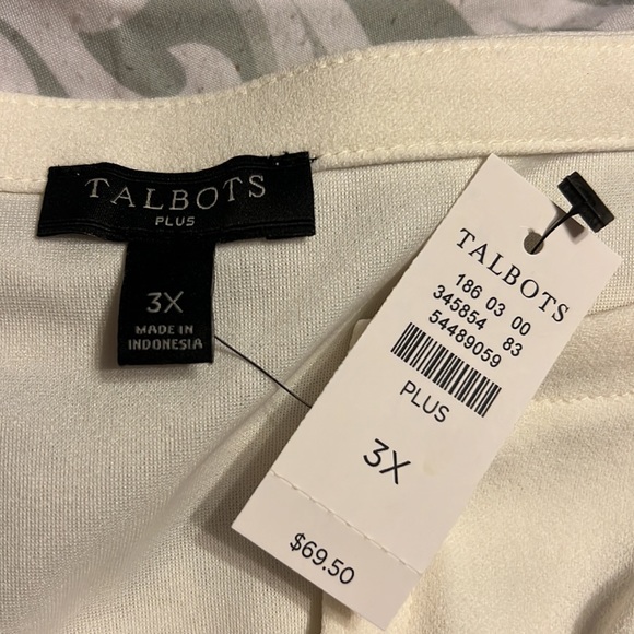 NWT TALBOTS 3X women’s cream colored dressy blouse. Gorgeous - Picture 7 of 8